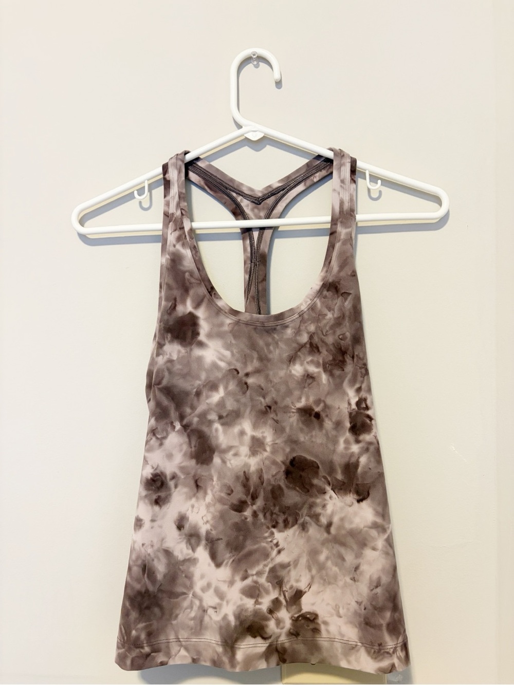Lululemon Cool Racerback Short Tank Top Tie Dye Size 8